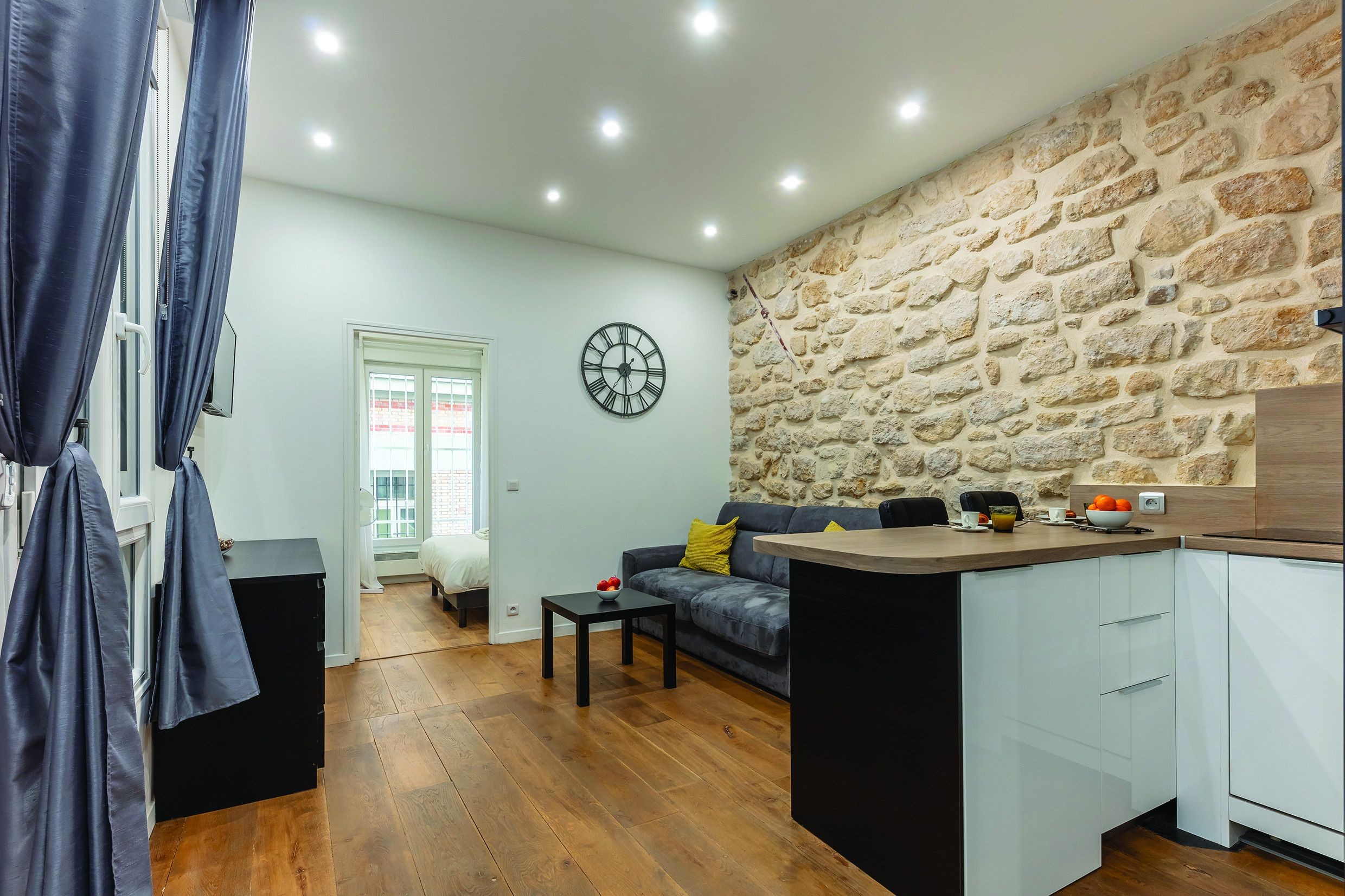 One Bedroom Apartment in Paris