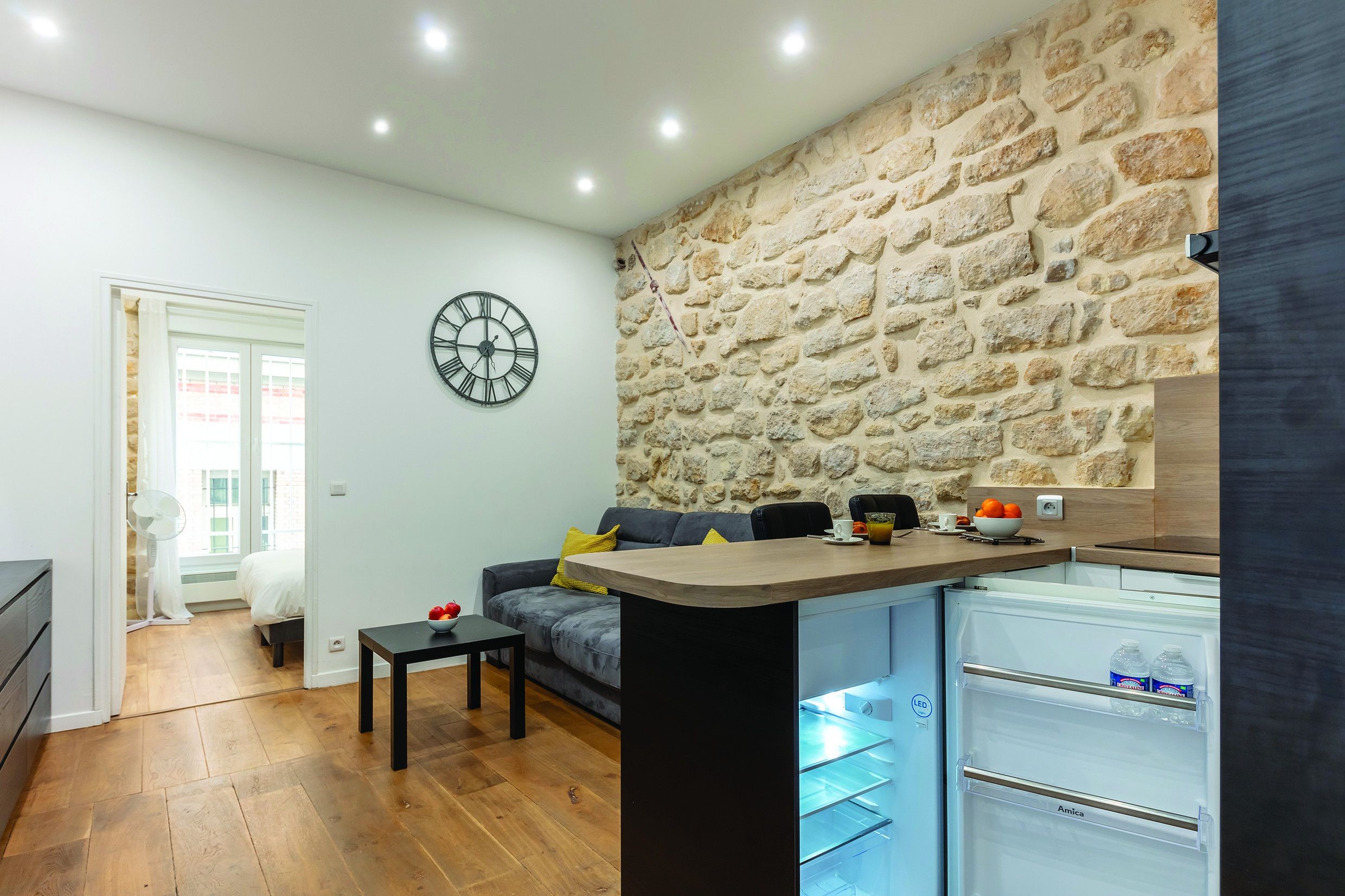 One Bedroom Apartment in Paris