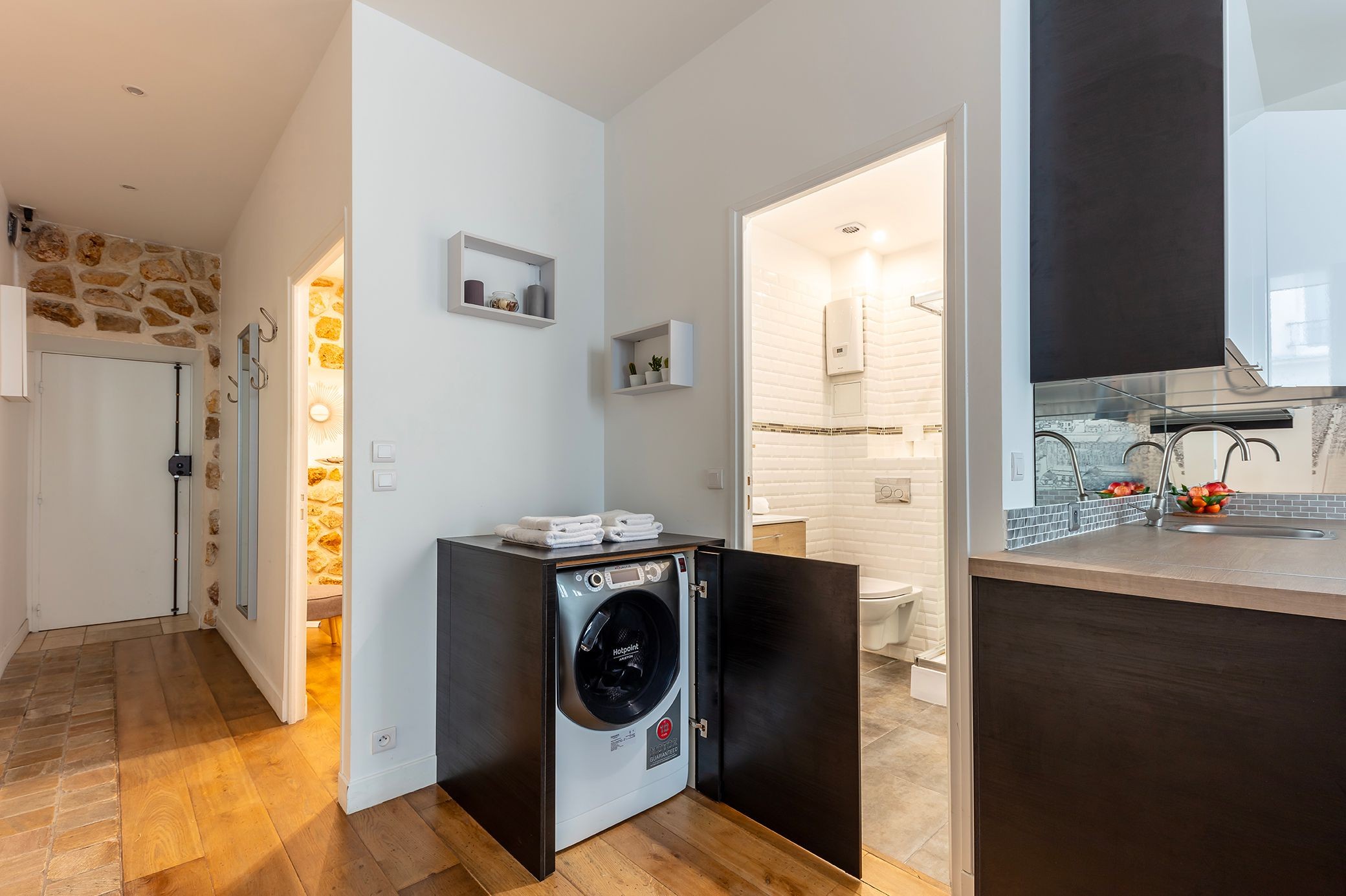 Supreme Comfort One Bedroom Apartment 101B