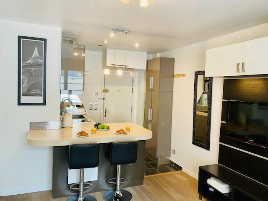 Book Apartment near paris attractions